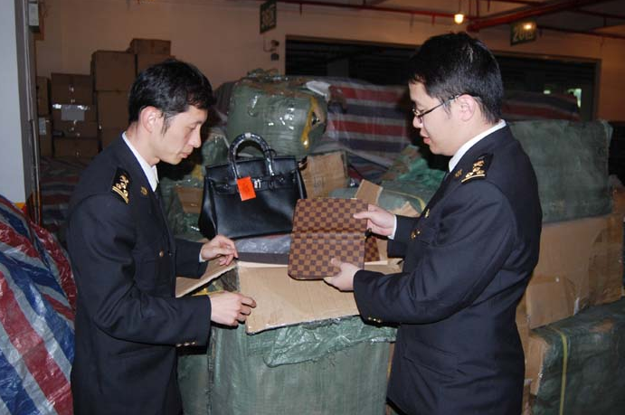 查處侵權LV，路易威登馬利蒂（dì）商標權遭侵犯（fàn）,假冒LV案件（jiàn）,假冒LV哪裏來,LV打假